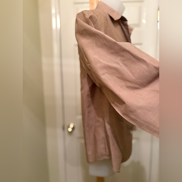 TALBOTS Woman’s Light Brown Button-Down Shirt, Size: 16 - Picture 4 of 6